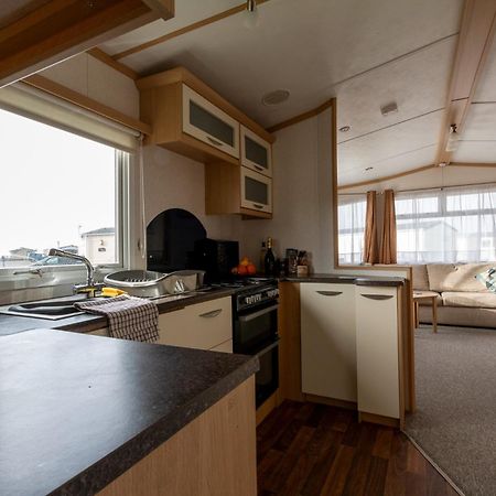 Carnaby Holiday Caravan, West Sands, เซลซี ภายนอก รูปภาพ